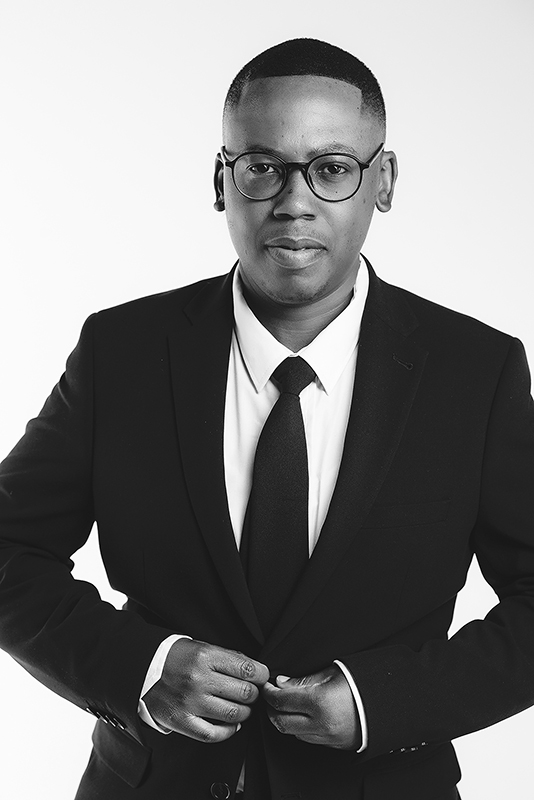 Professional corporate headshots by Kevin Mark Pass Professional corporate headshots by Kevin Mark Pass from his own studios in Johannesburg, Gauteng